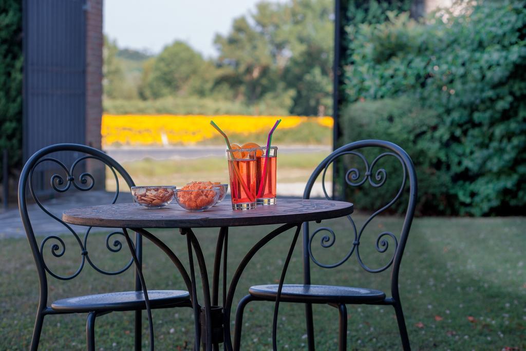 Borgo Sant'Ippolito Country Hotel Ginestra Fiorentina Exteriör bild