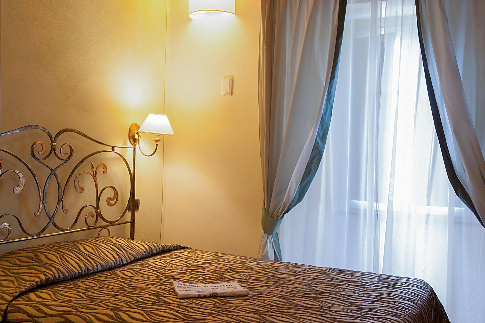 Borgo Sant'Ippolito Country Hotel Ginestra Fiorentina Exteriör bild